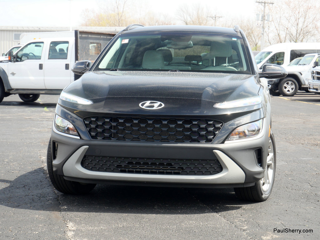 Used 2023 Hyundai Kona SEL w/ Cargo Package FWD image 6