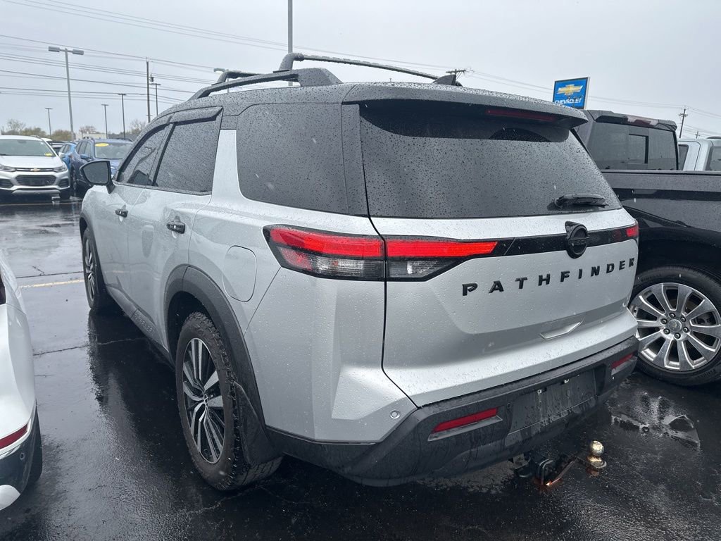 Used 2022 Nissan Pathfinder S AWD/4WD image 4