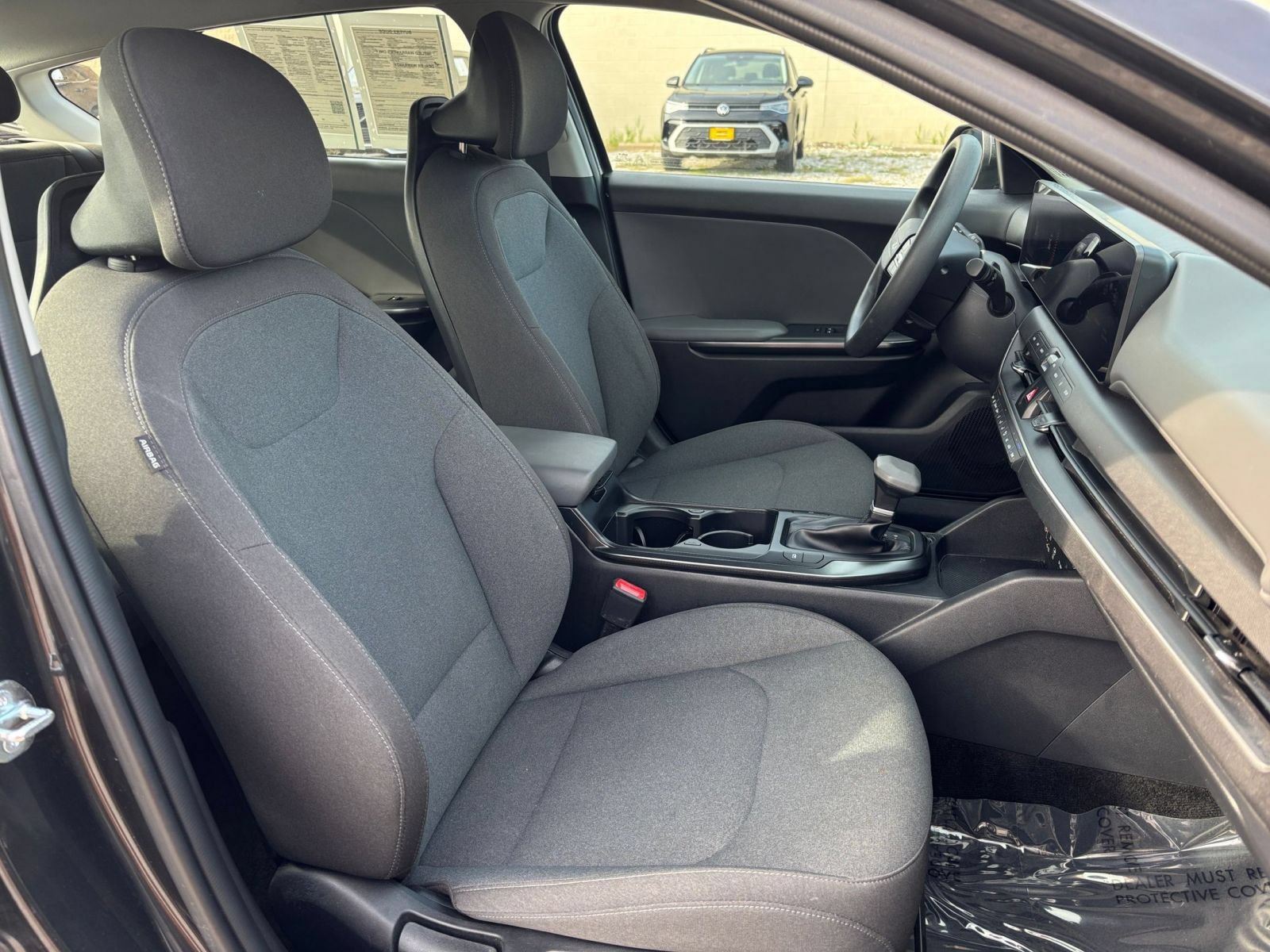 Used 2025 Kia K4 FWD image 35