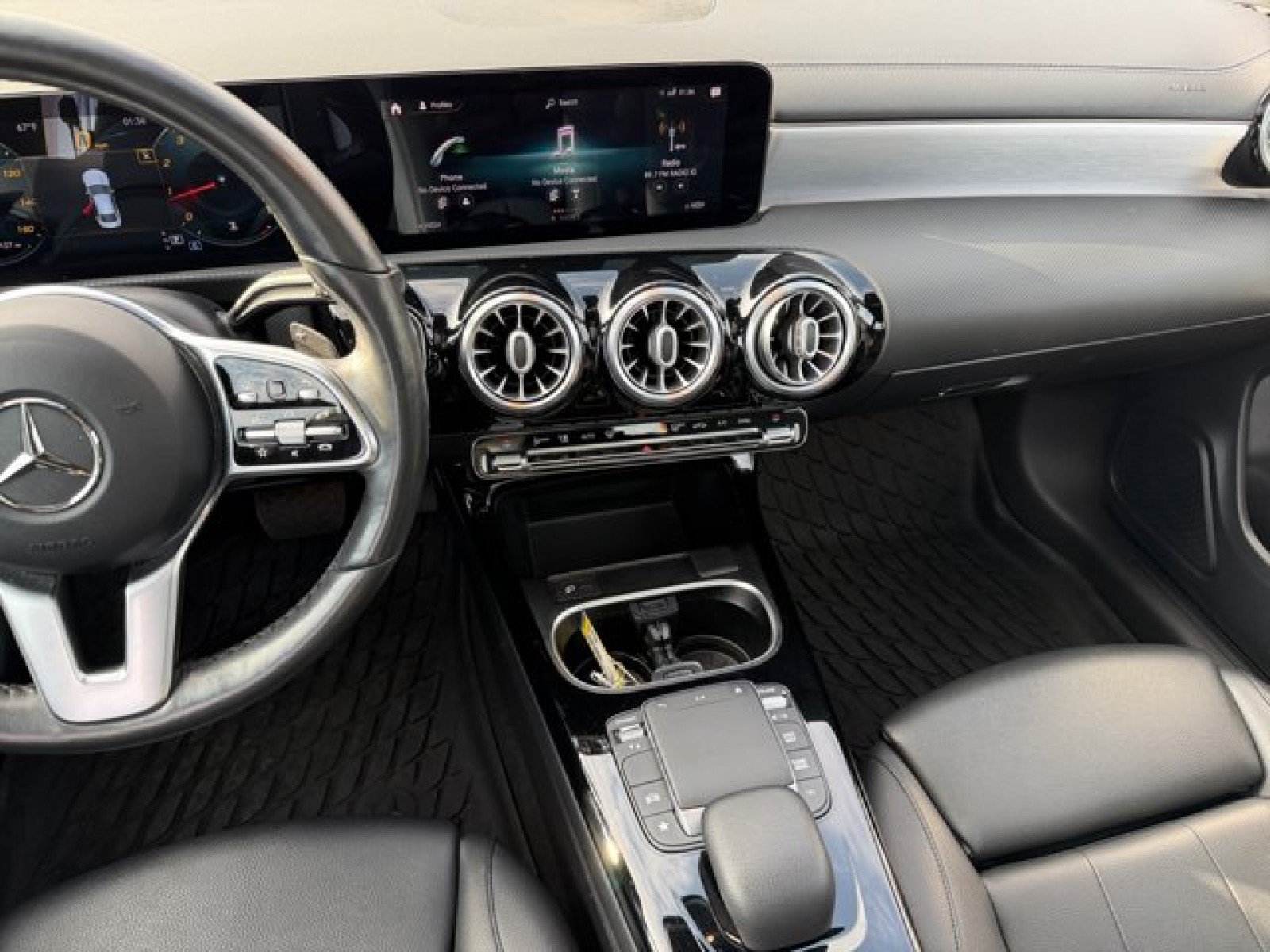 Used 2021 Mercedes-Benz CLA 250 image 14