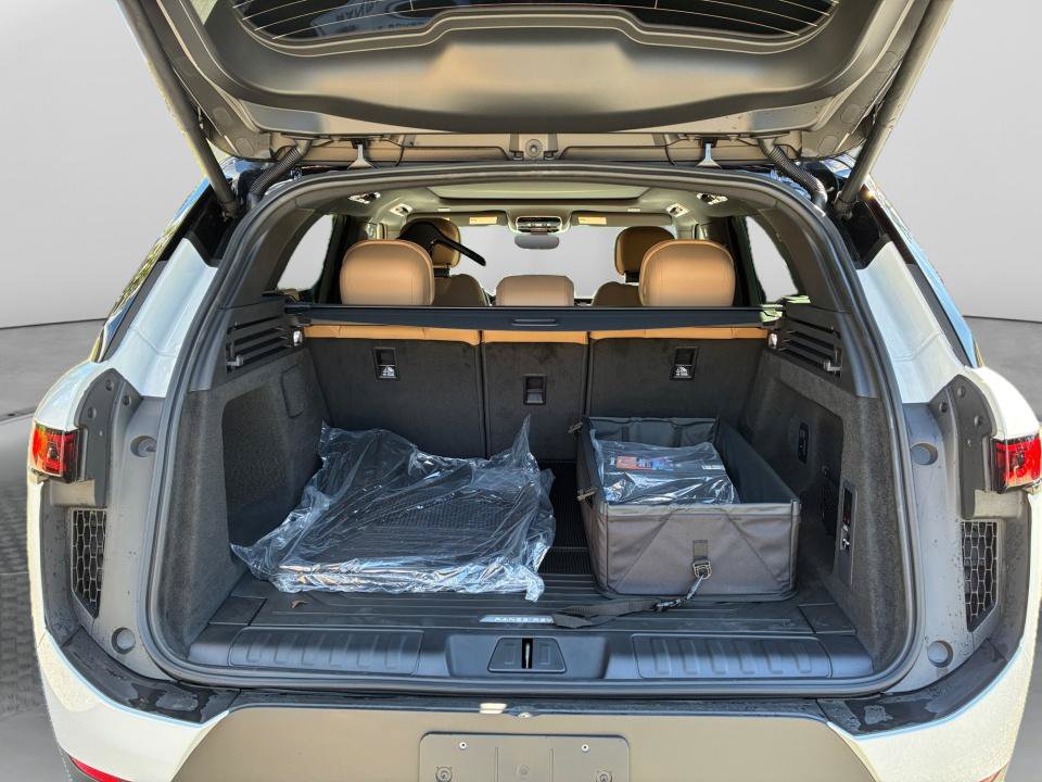 New 2026 Land Rover Range Rover Sport SE AWD/4WD image 15