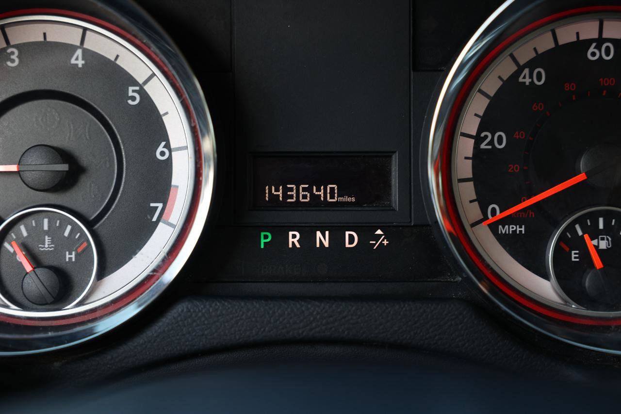 Used 2015 Dodge Grand Caravan American Value Package image 39