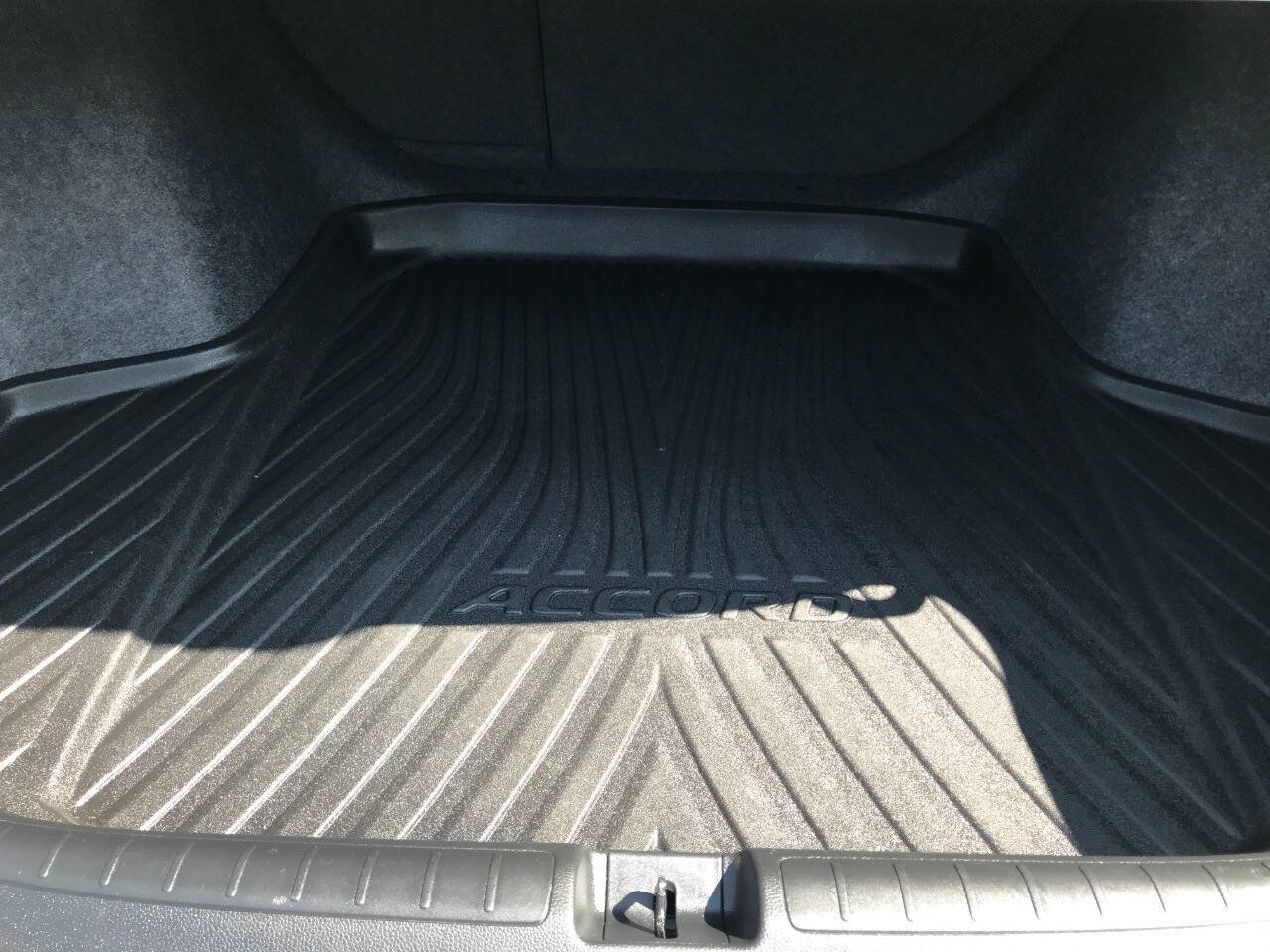 Used 2021 Honda Accord Sport image 12