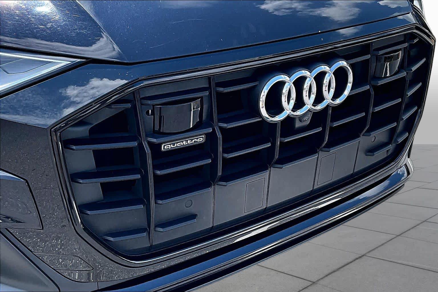 Used 2019 Audi Q8 Prestige AWD/4WD image 30