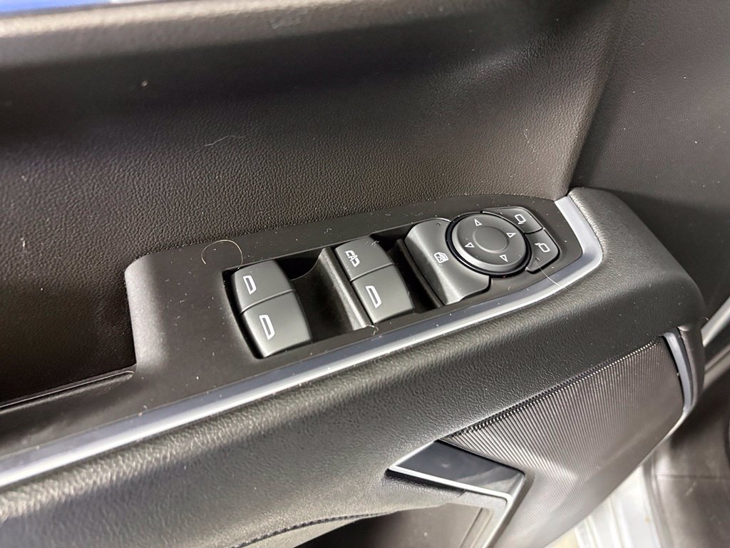 Used 2024 Chevrolet Silverado 1500 LT RWD image 18
