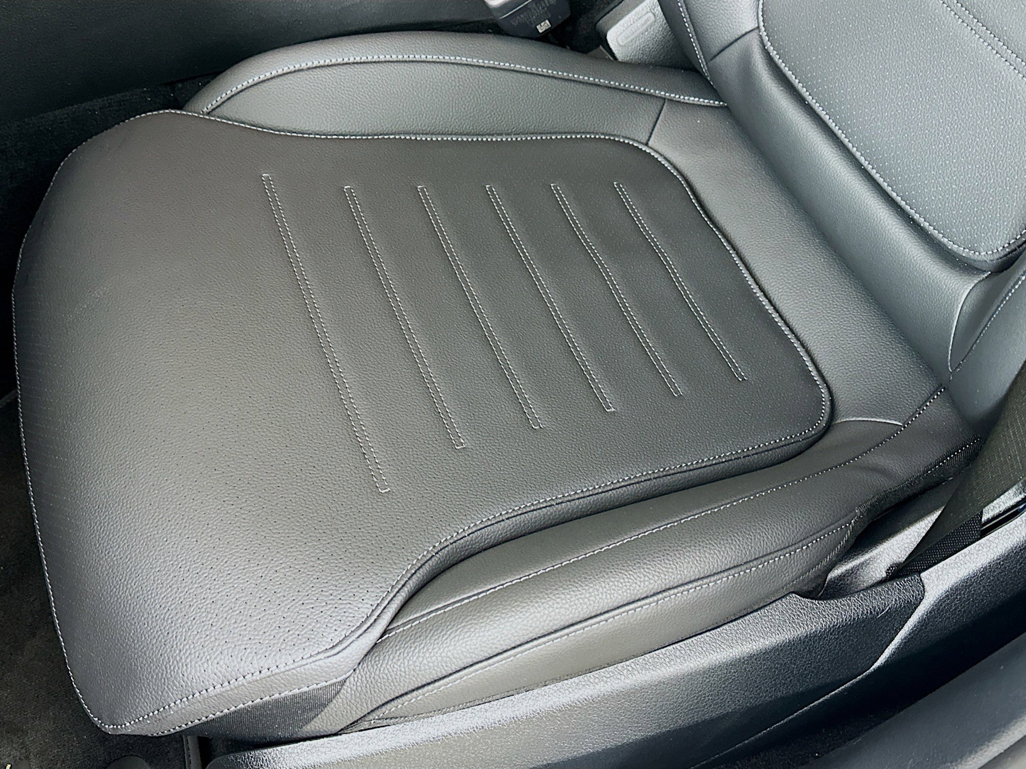 Certified 2025 Mercedes-Benz C 300 4MATIC Sedan image 25