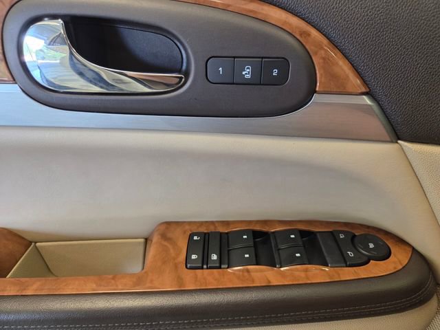 Used 2011 Buick Enclave CXL FWD image 27