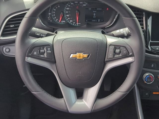 Used 2021 Chevrolet Trax LT w/ LT Convenience Package AWD/4WD image 8