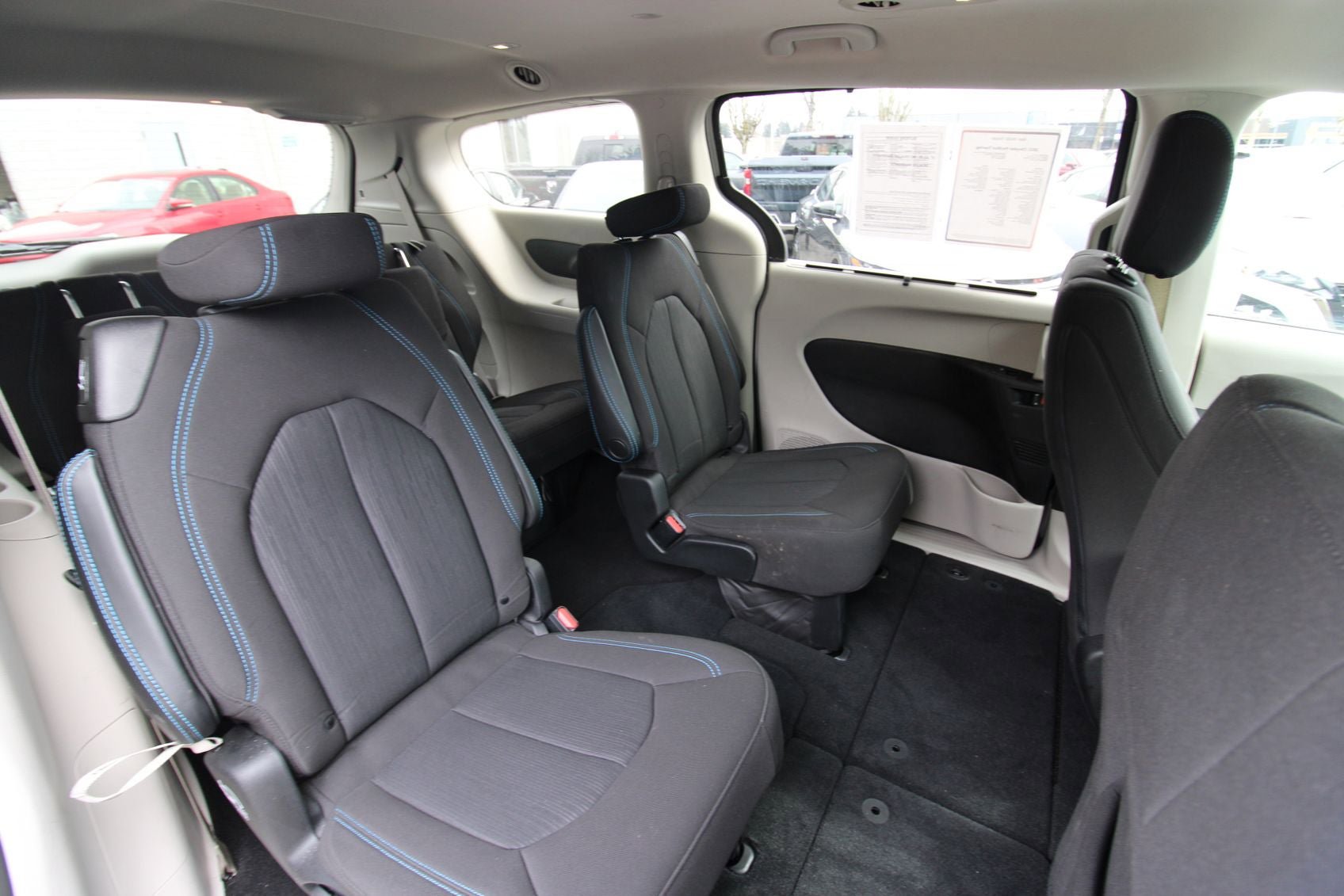 Used 2021 Chrysler Pacifica Touring image 24