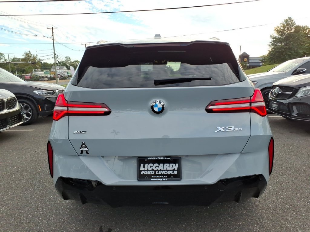 Used 2025 BMW X3 xDrive30i AWD/4WD image 5