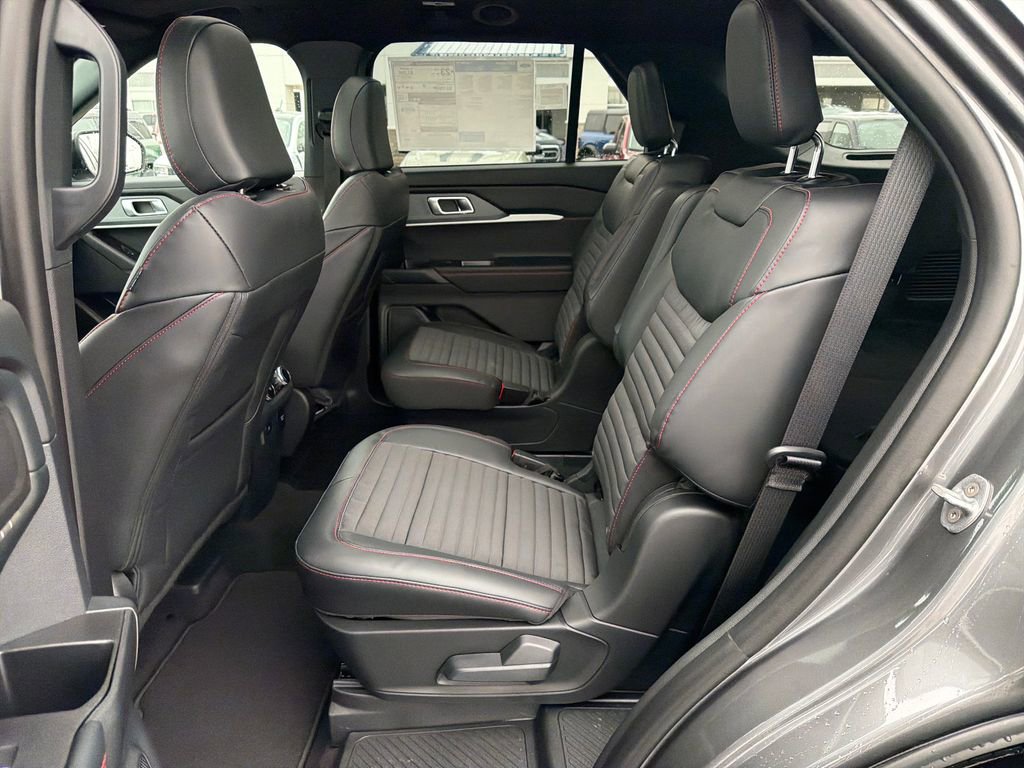 New 2026 Ford Explorer ST-Line w/ ST-Line Street Pack image 25