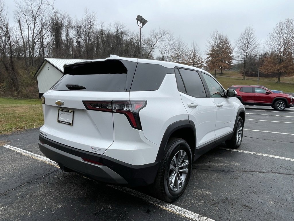 Certified 2025 Chevrolet Equinox LT image 3