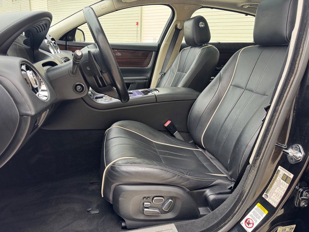 Used 2013 Jaguar XJ L Portfolio image 12