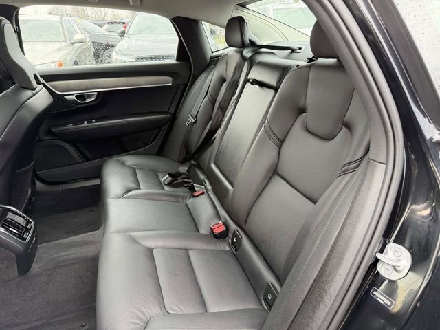 Used 2023 Volvo S90 B6 Plus w/ Protection Package Premier image 34