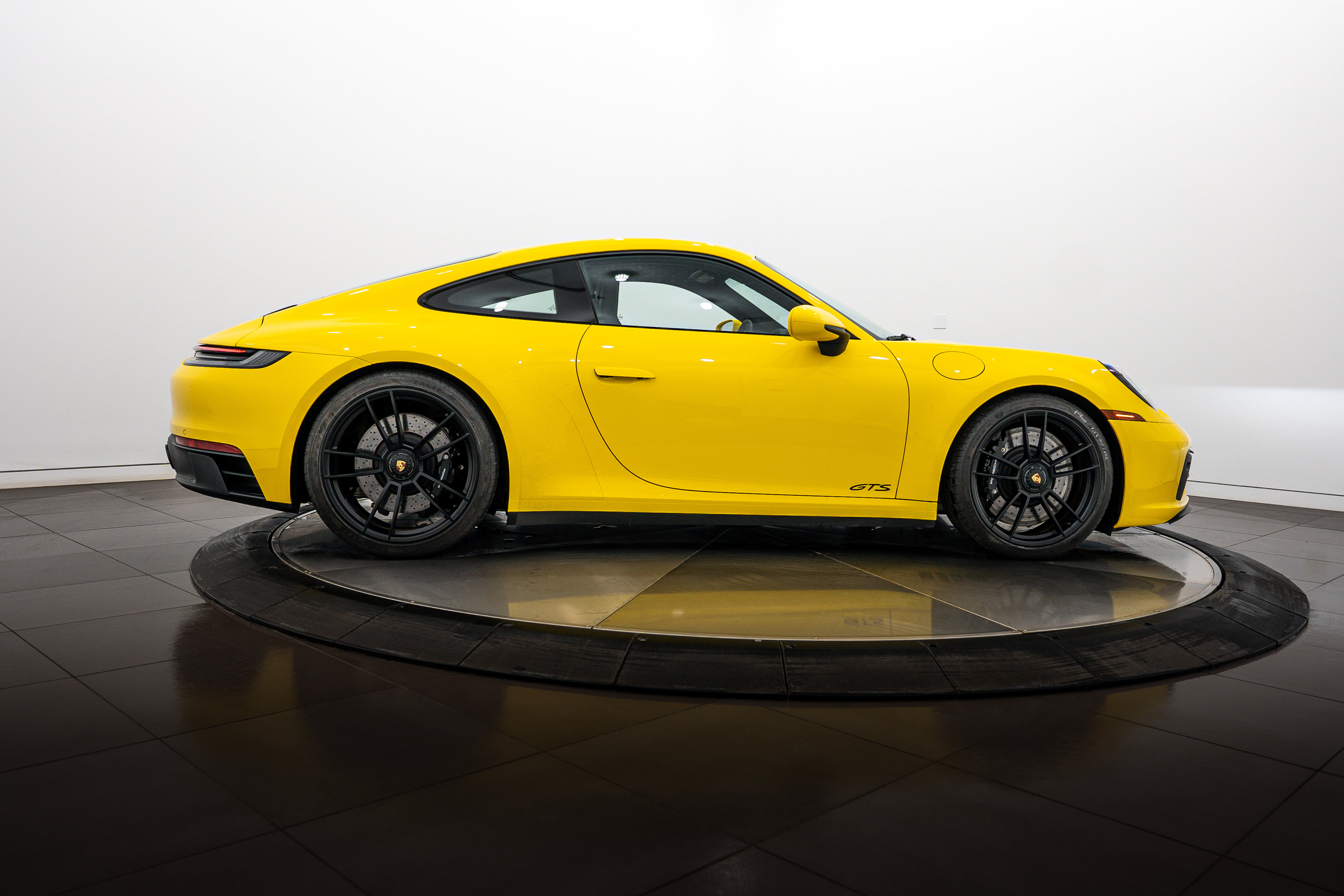 Certified 2023 Porsche 911 Carrera GTS RWD image 8