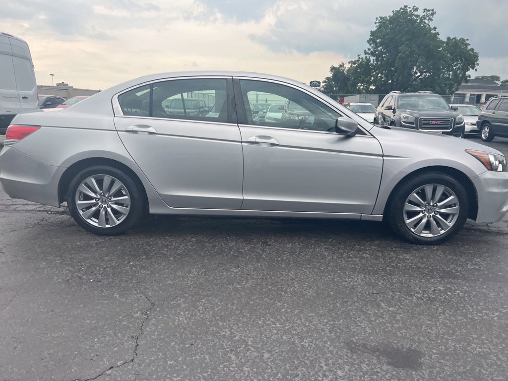 Used 2011 Honda Accord EX image 8