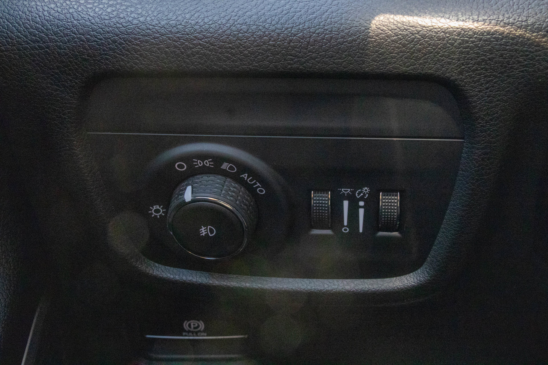 New 2027 Jeep Grand Cherokee Limited AWD/4WD image 32