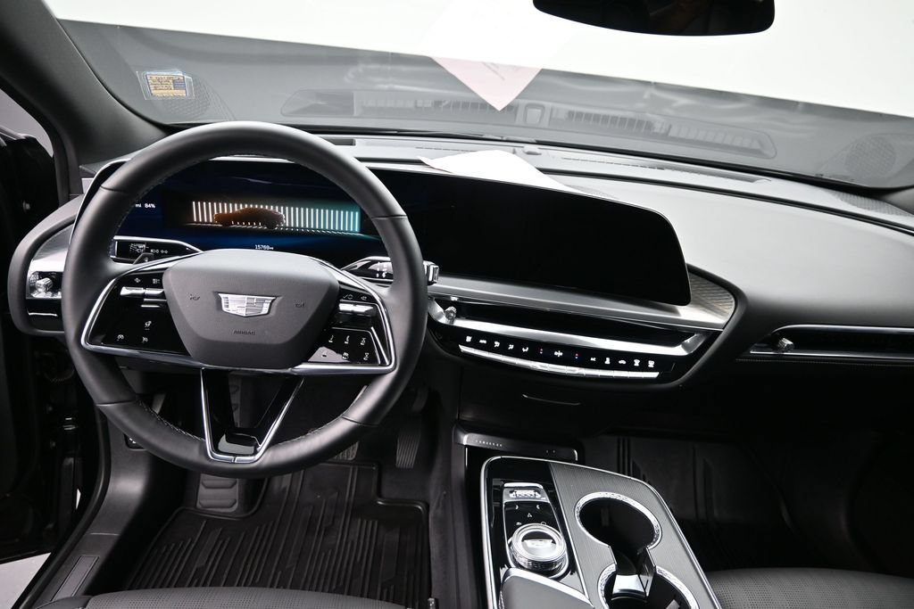 Certified 2024 Cadillac Lyriq Luxury AWD/4WD image 13
