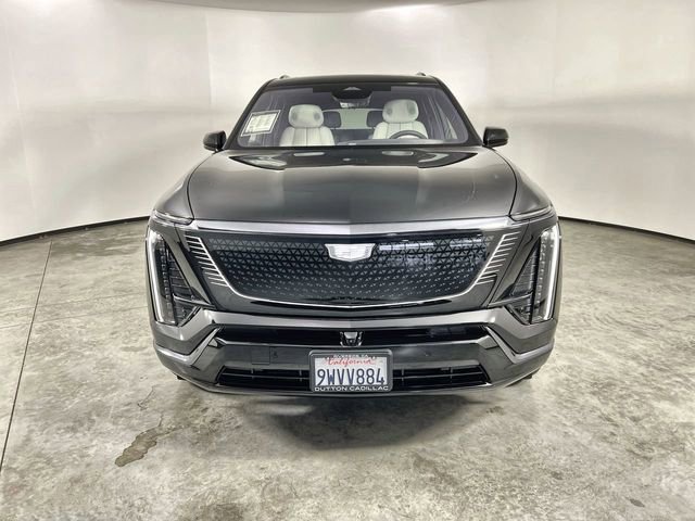 Used 2026 Cadillac Vistiq Sport image 3