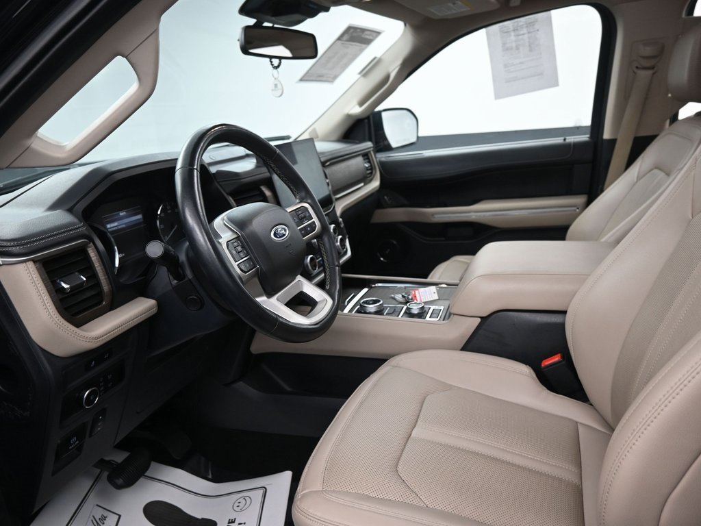 Used 2023 Ford Expedition Limited image 31