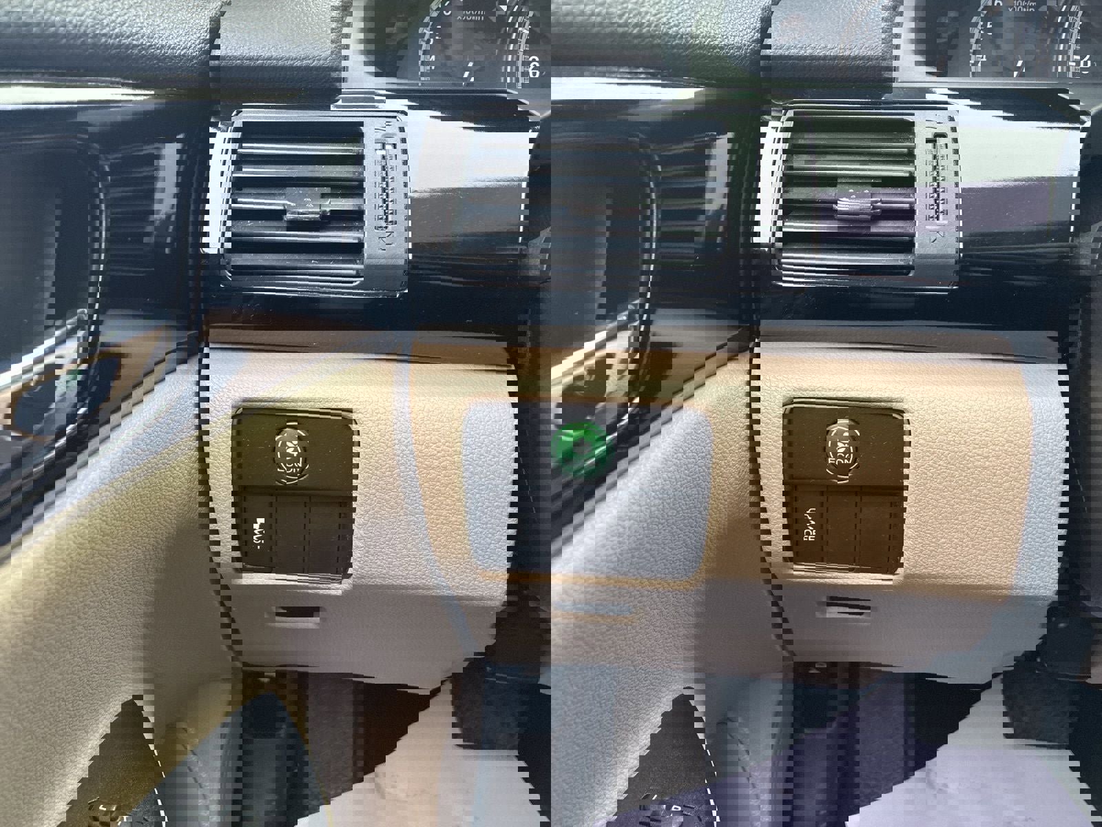 Used 2017 Honda Accord LX image 26