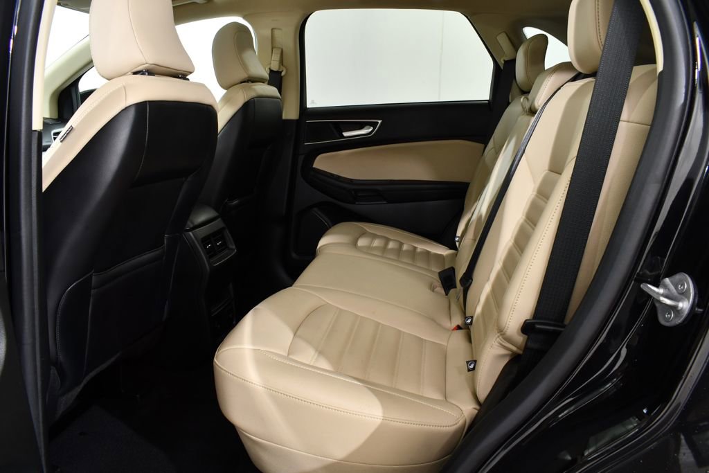 Used 2023 Ford Edge SEL w/ Convenience Package image 16