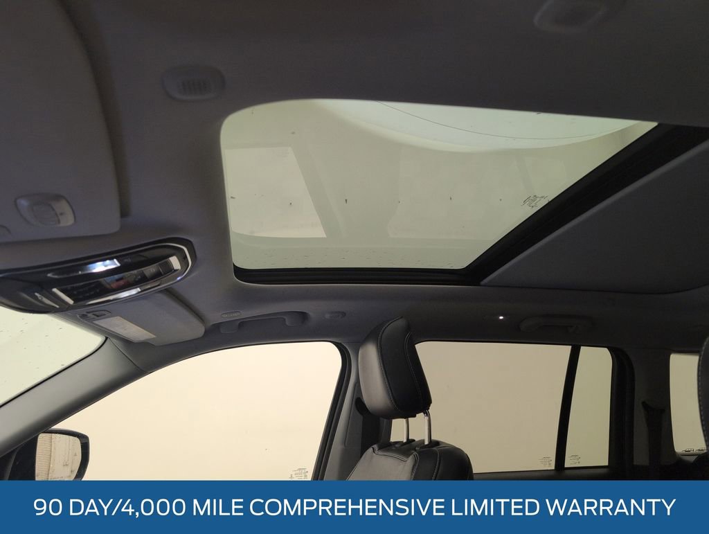 Used 2022 Jeep Grand Cherokee Limited image 9