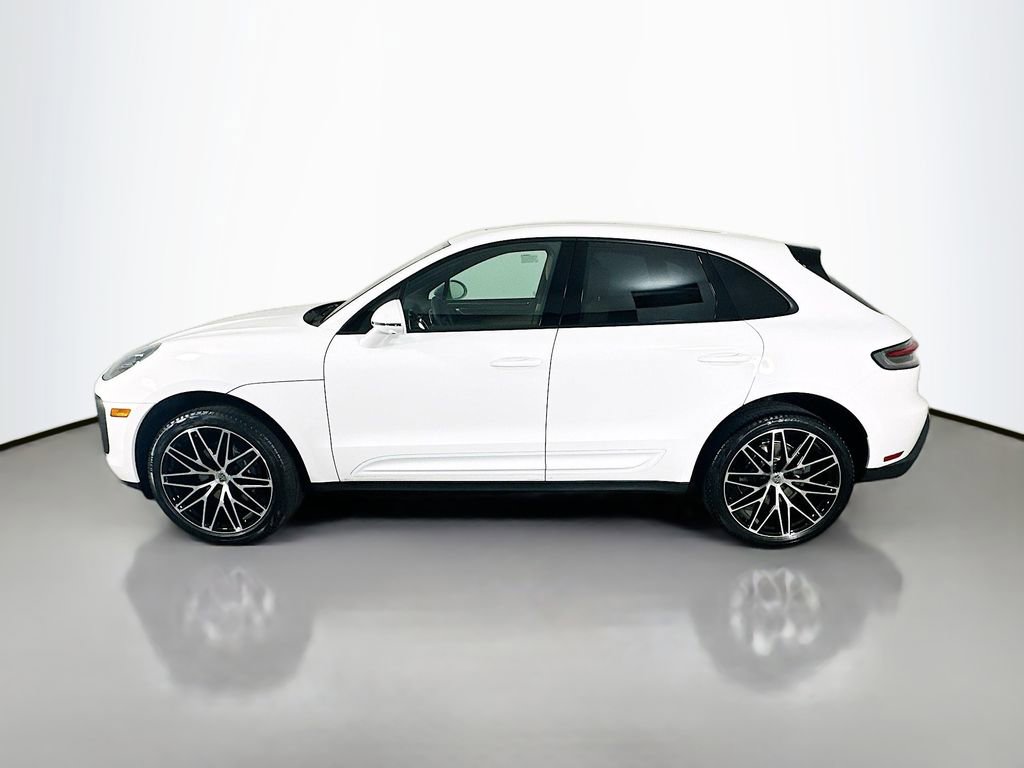 Certified 2026 Porsche Macan image 2