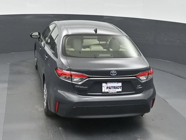 Used 2025 Toyota Corolla LE FWD image 37