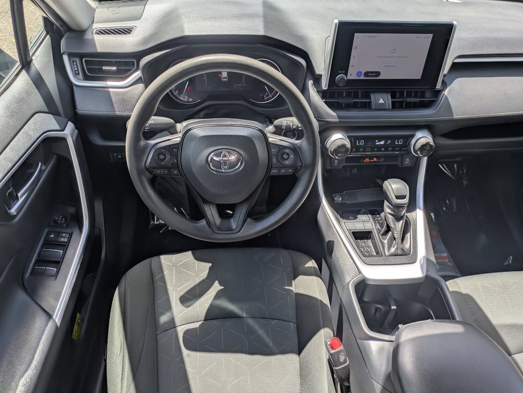 Used 2025 Toyota RAV4 XLE FWD image 16