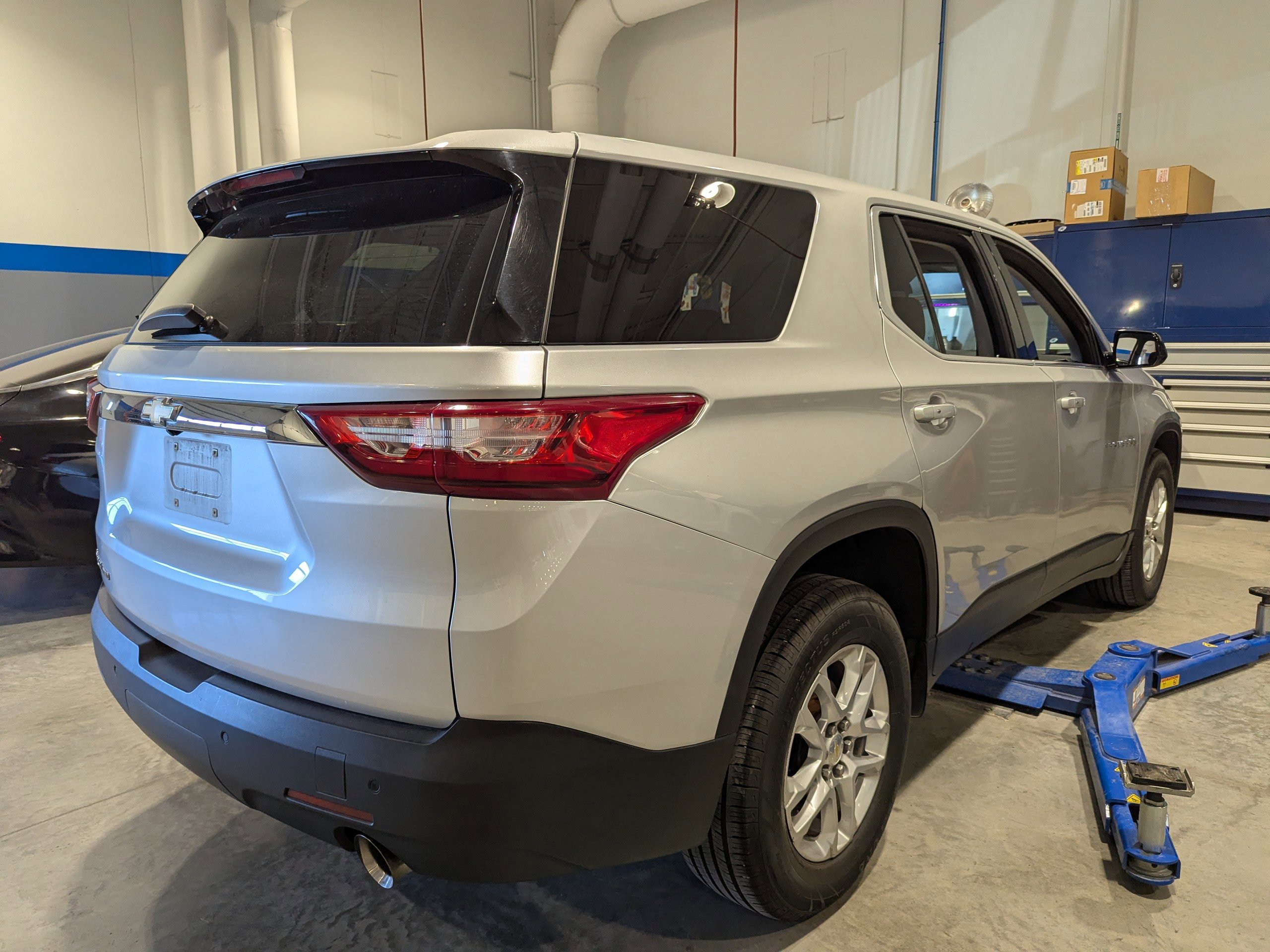 Used 2018 Chevrolet Traverse LS AWD/4WD image 5