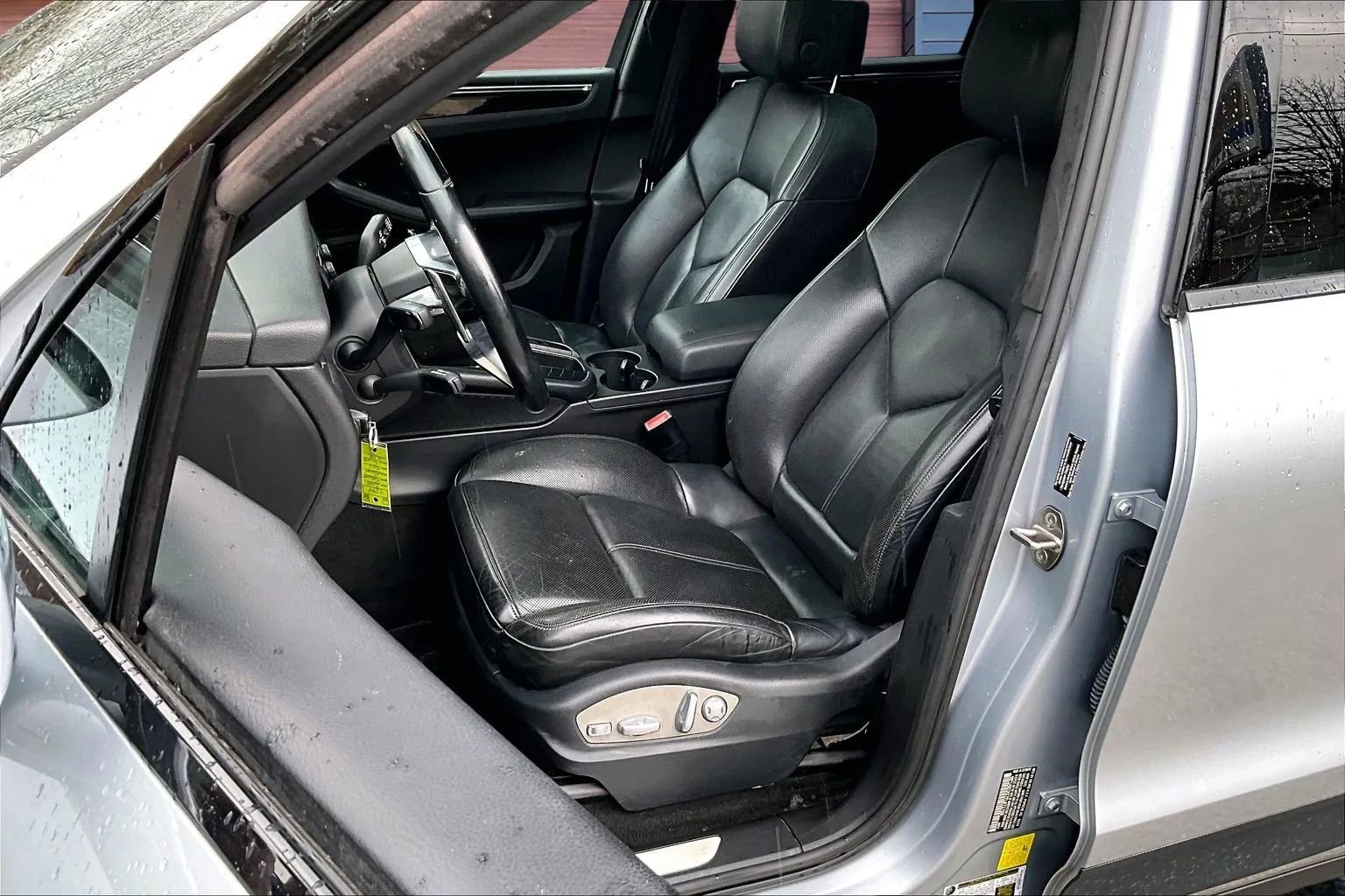 Used 2015 Porsche Macan S image 23