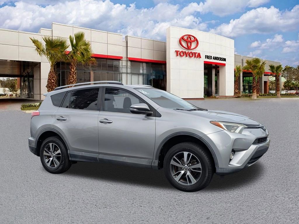 Used 2016 Toyota RAV4 XLE image 1