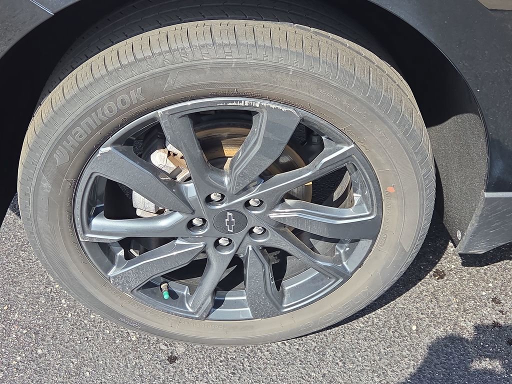 Certified 2023 Chevrolet Equinox RS w/ LPO, Floor Liner Package AWD/4WD image 31