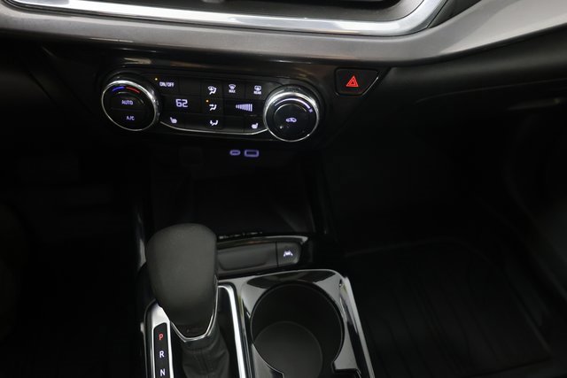 Used 2024 Chevrolet Trax ACTIV w/ Sunroof Package image 17