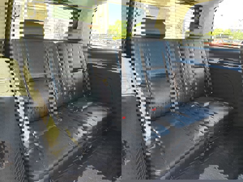 Used 2011 GMC Yukon Denali image 21