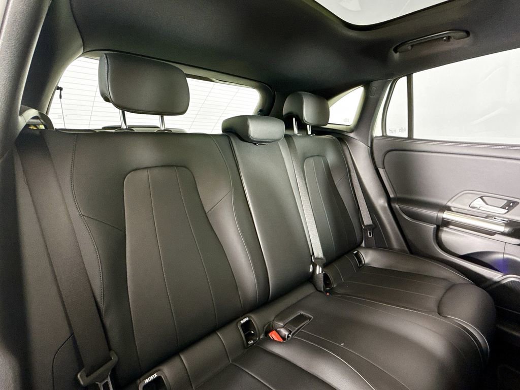 Used 2022 Mercedes-Benz GLA 250 GLA 250 image 15