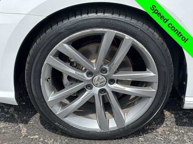 Used 2017 Volkswagen Passat 1.8T R-Line FWD image 26