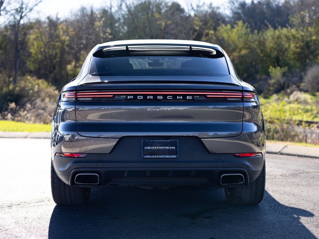 Used 2024 Porsche Cayenne Coupe image 7