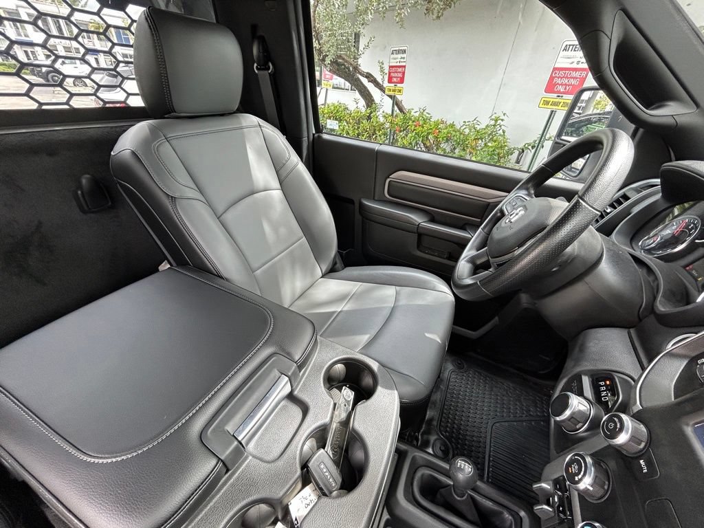New 2024 RAM 3500 Tradesman AWD/4WD image 15