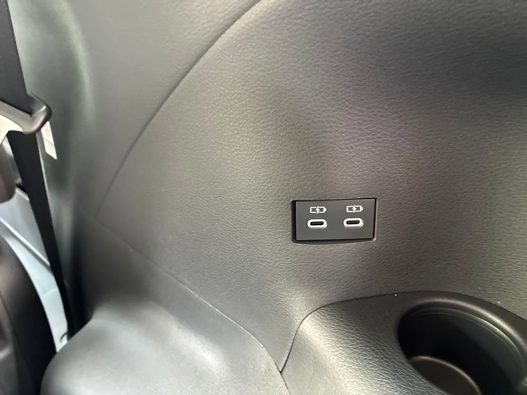 New 2026 Toyota Sienna XLE FWD image 42