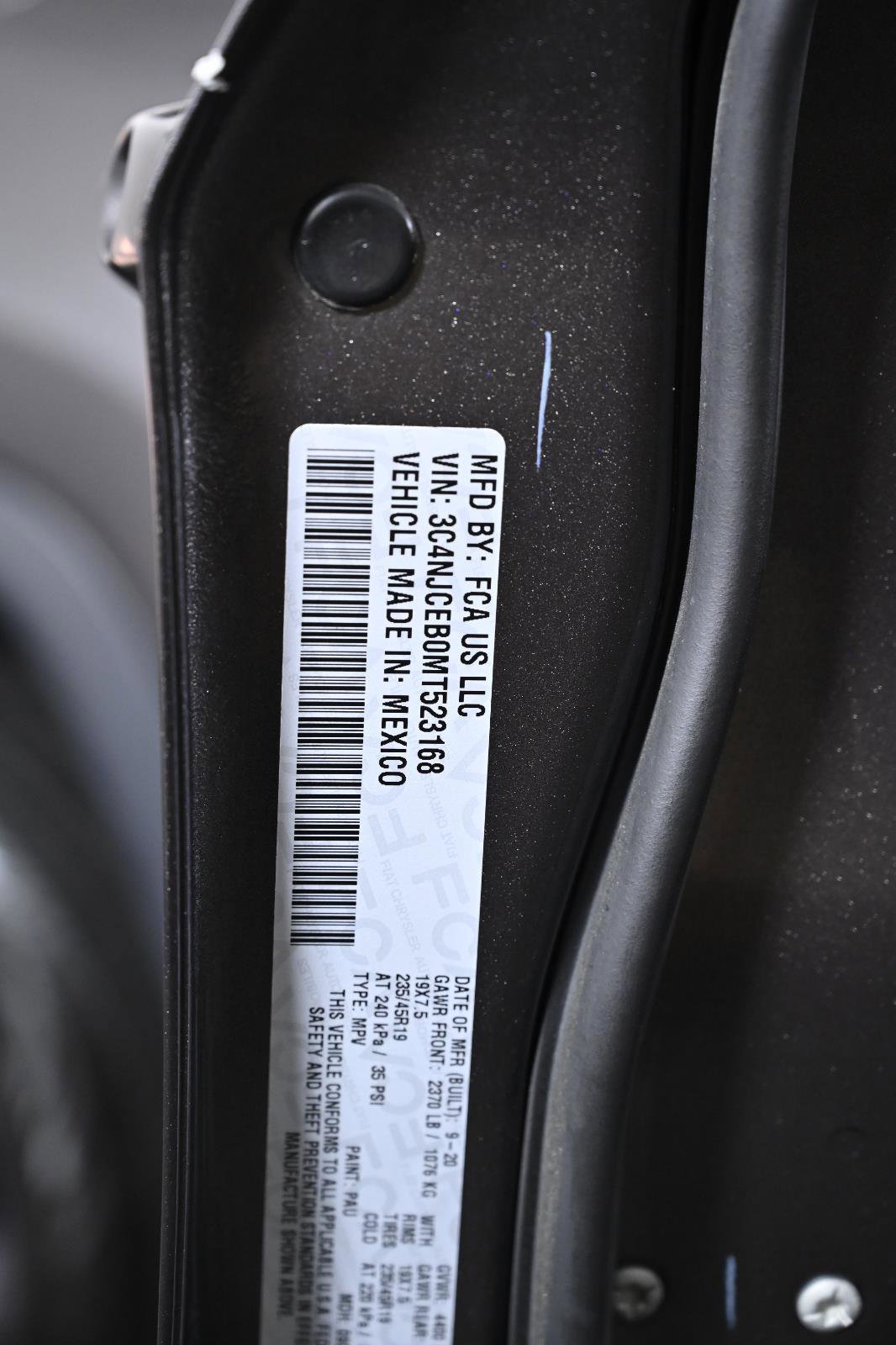 Used 2021 Jeep Compass Latitude image 38