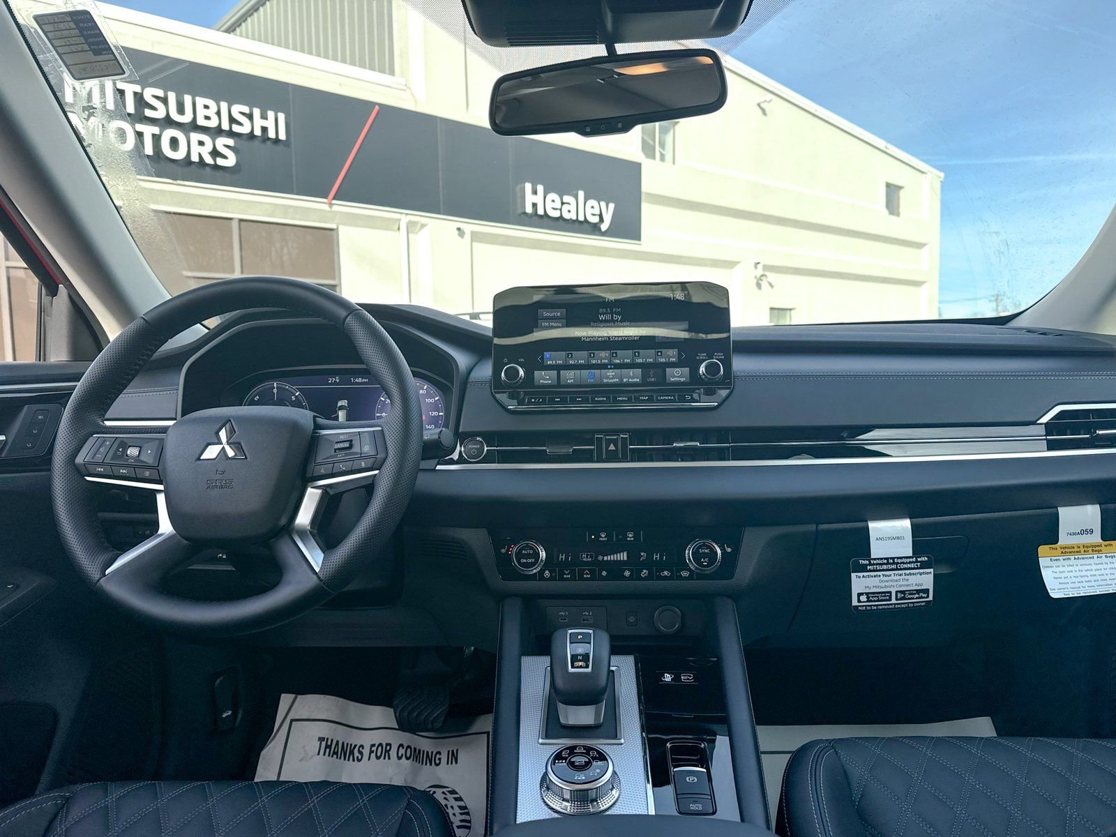 New 2025 Mitsubishi Outlander SEL image 28