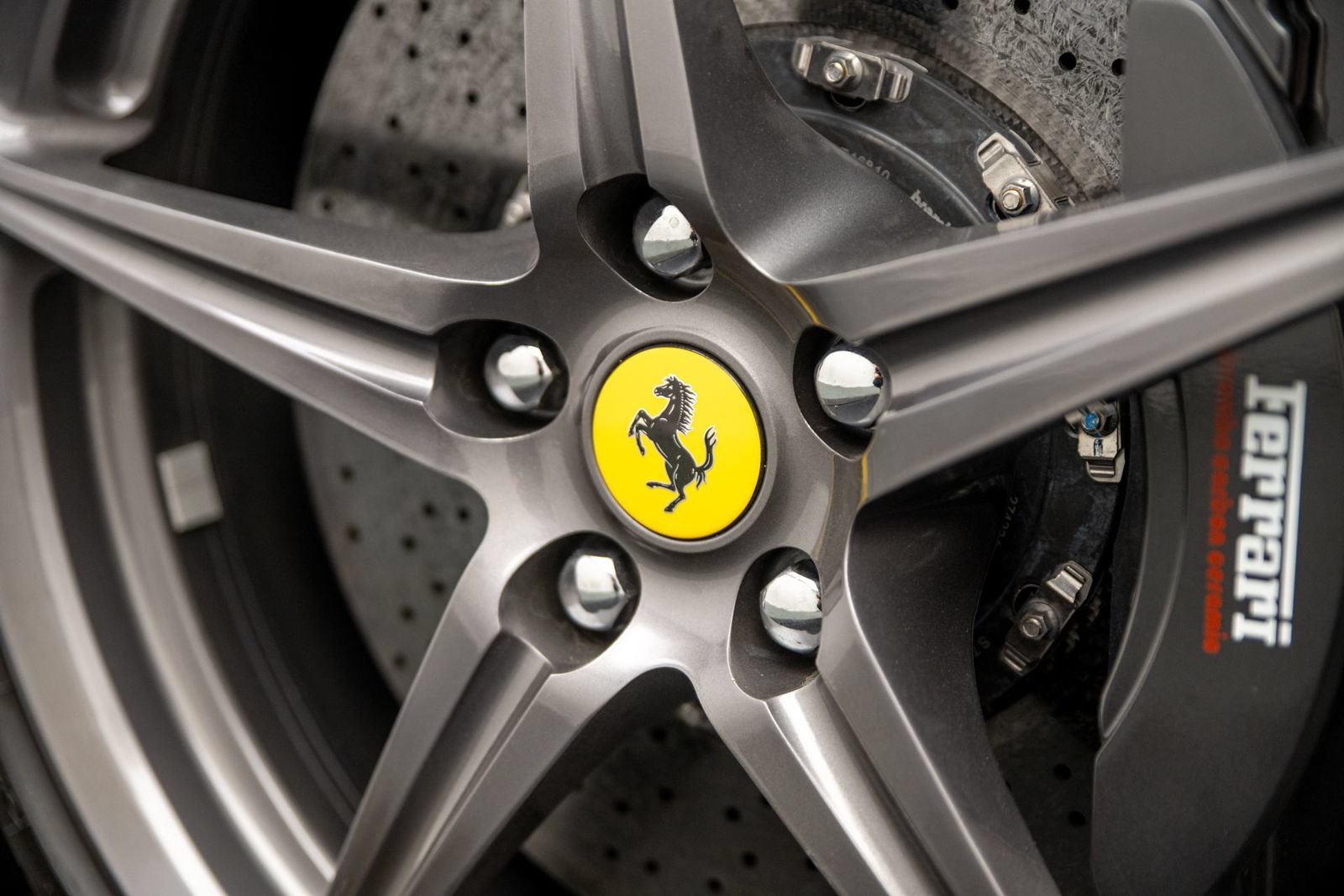 Used 2012 Ferrari 458 Spider RWD image 45