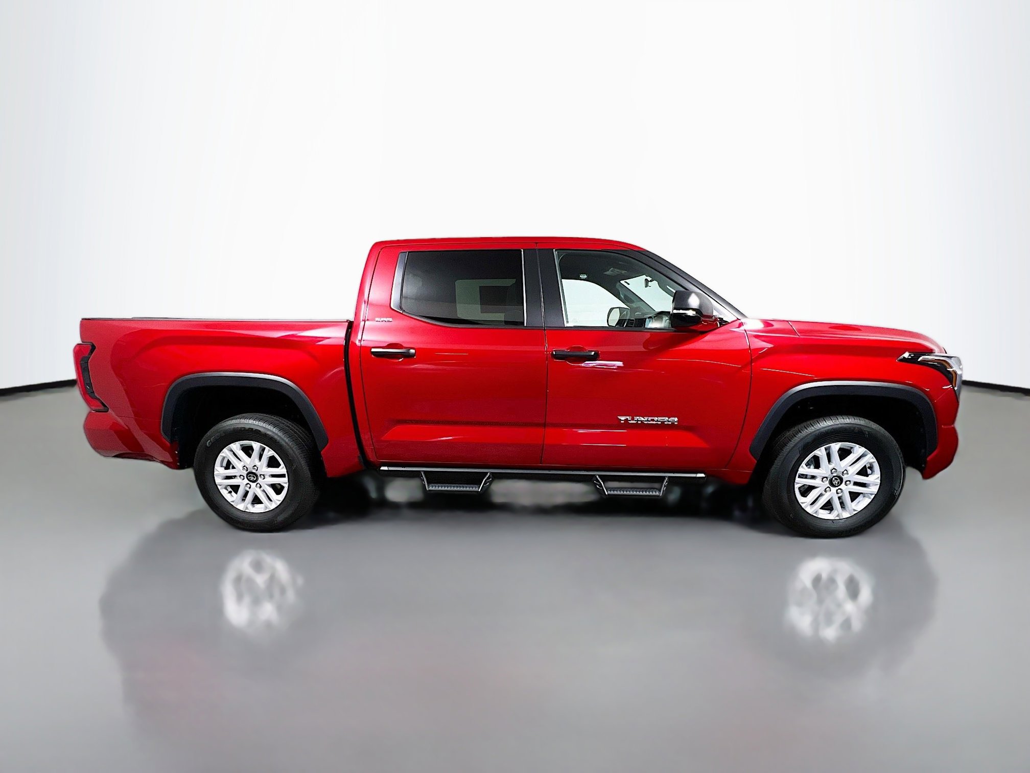Used 2025 Toyota Tundra SR5 w/ SR5 Convenience Package image 3