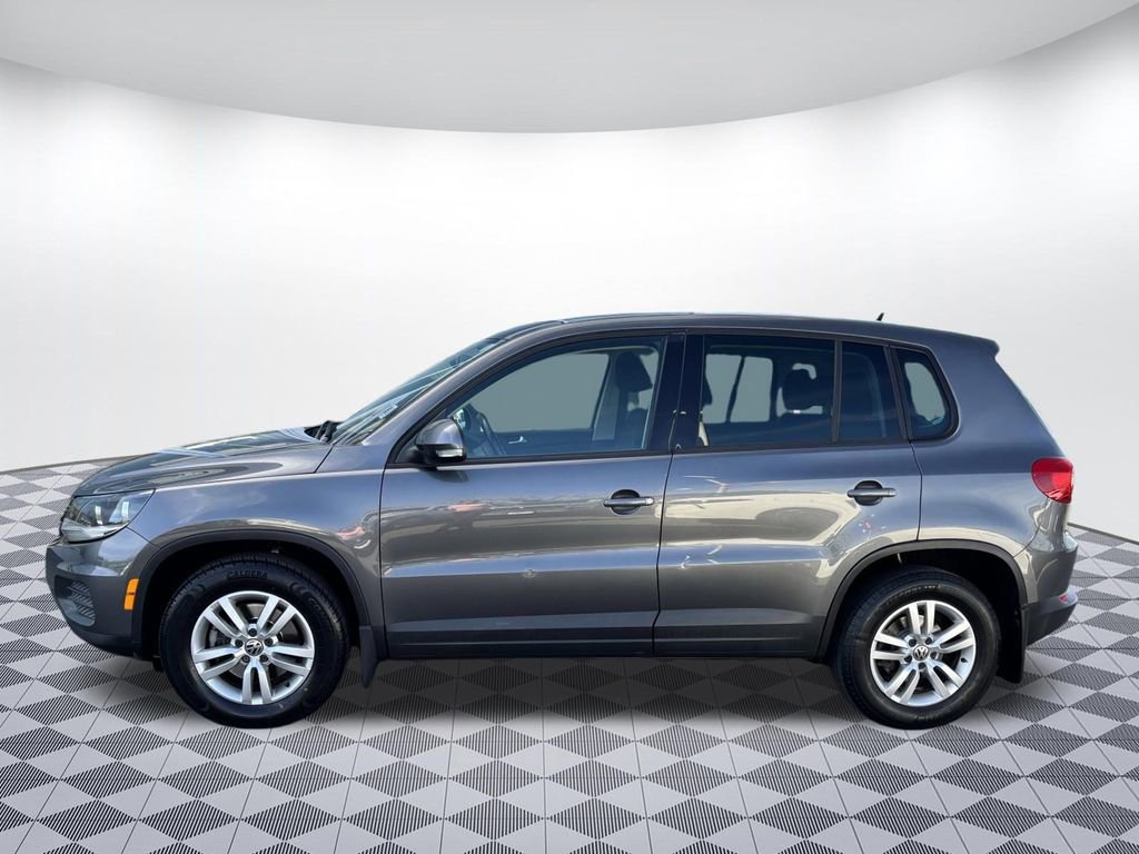 Used 2013 Volkswagen Tiguan S image 4