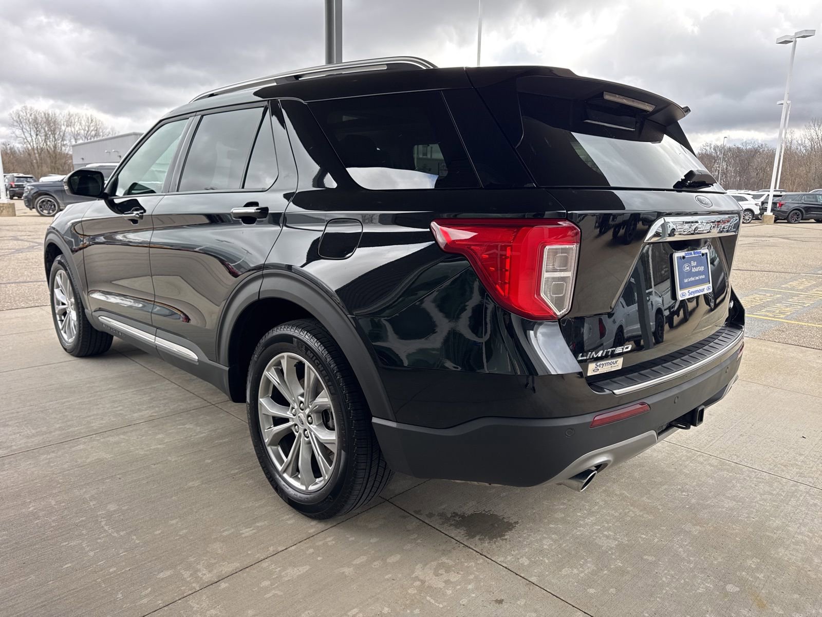 Certified 2024 Ford Explorer Limited w/ Limited Technology Package AWD/4WD image 5