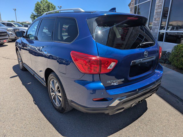 Used 2020 Nissan Pathfinder SL AWD/4WD image 3