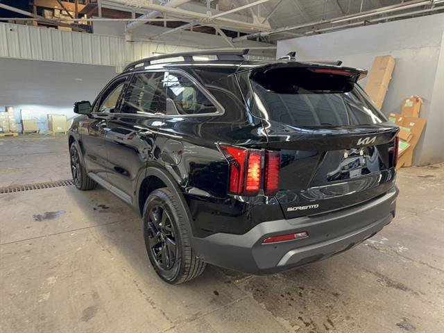 Used 2023 Kia Sorento S w/ Panoramic Sunroof Package image 9