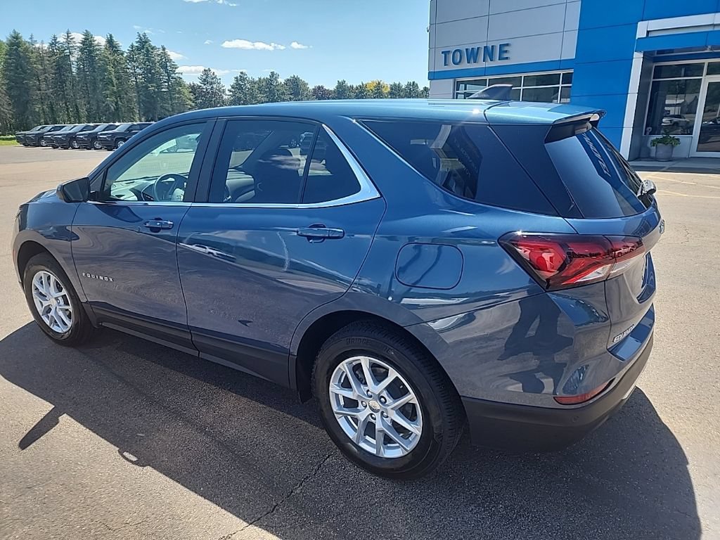 Used 2024 Chevrolet Equinox LT AWD/4WD image 5